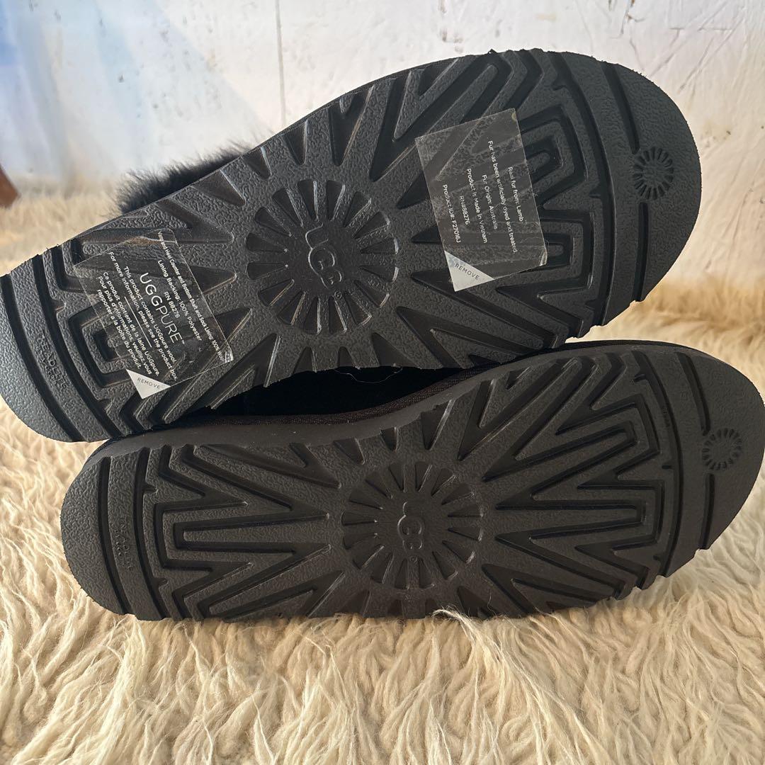 未使用品　UGG Valentina 'Black' ヴァレンティーナ　黒　25