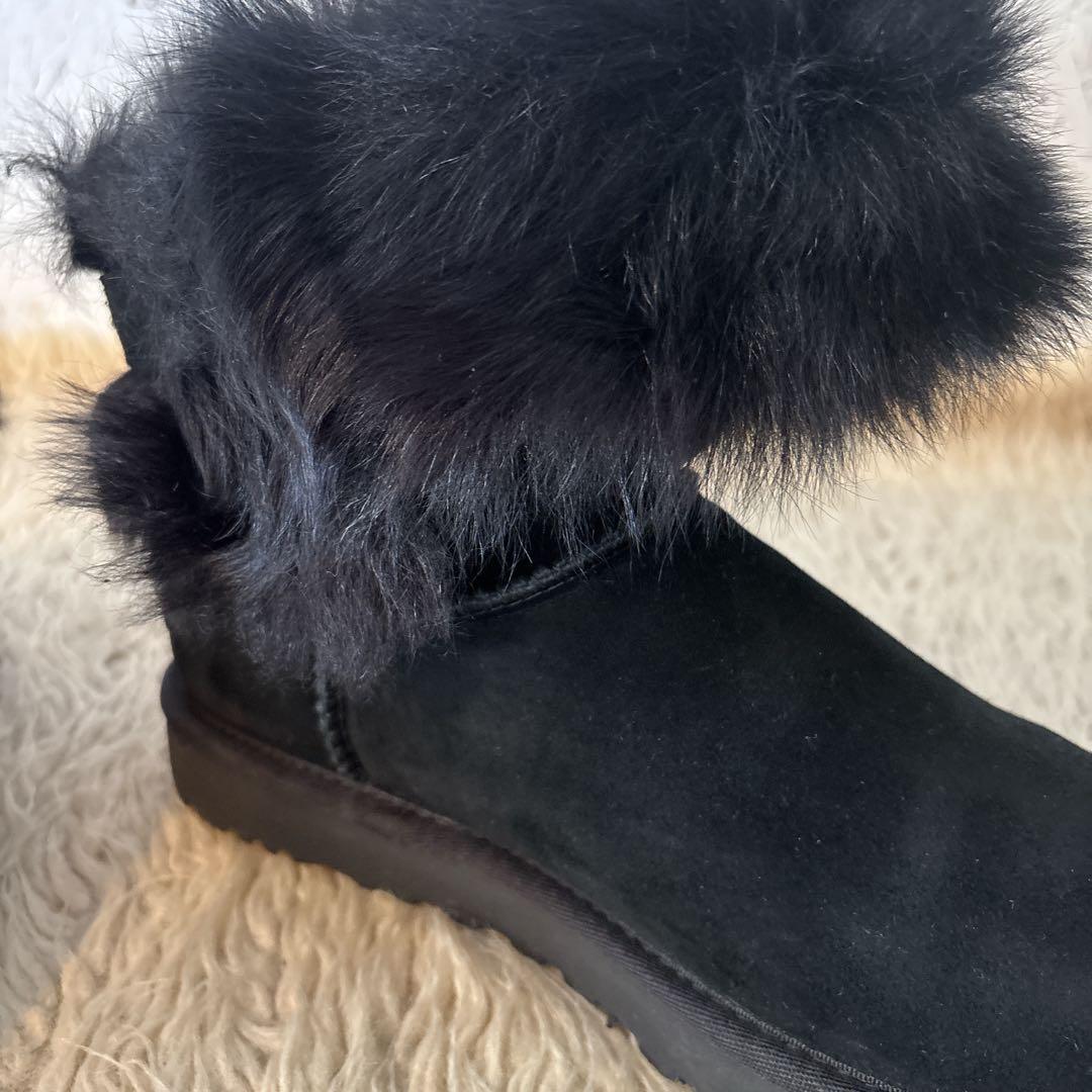 未使用品　UGG Valentina 'Black' ヴァレンティーナ　黒　25