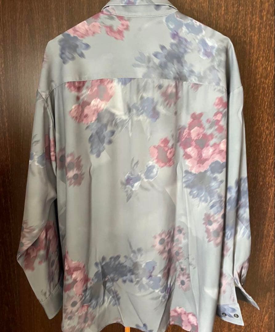 【最終値下げ】プロセカ×ZOZO ノーバディフラワープリントシャツ　HARE