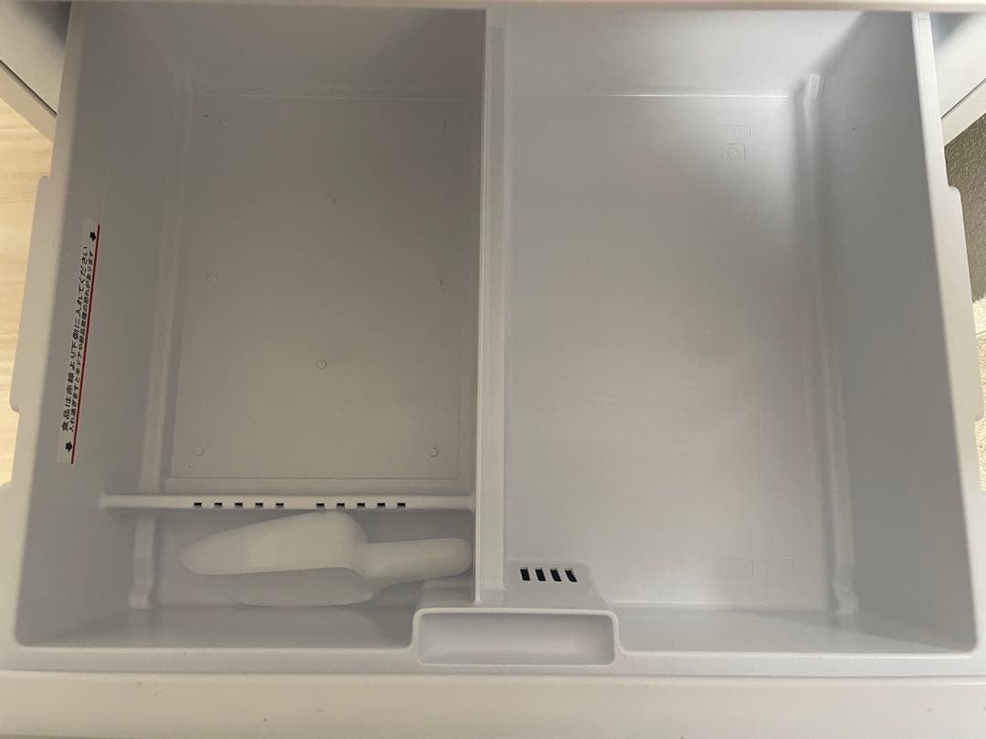 ホワイト冷蔵庫　三菱　MR-CX27D-W