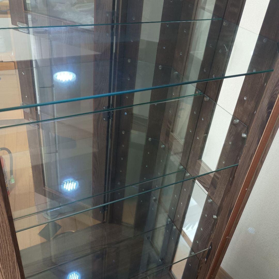 オーク調ガラスキャビネット 4段