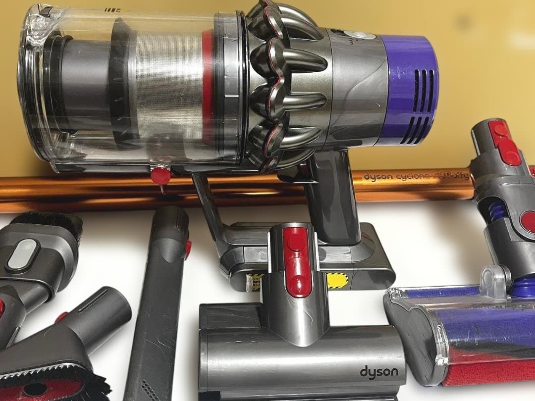 お買い得！47分稼働Dysonダイソン　サイクロンクリーナーSV12/V10良品