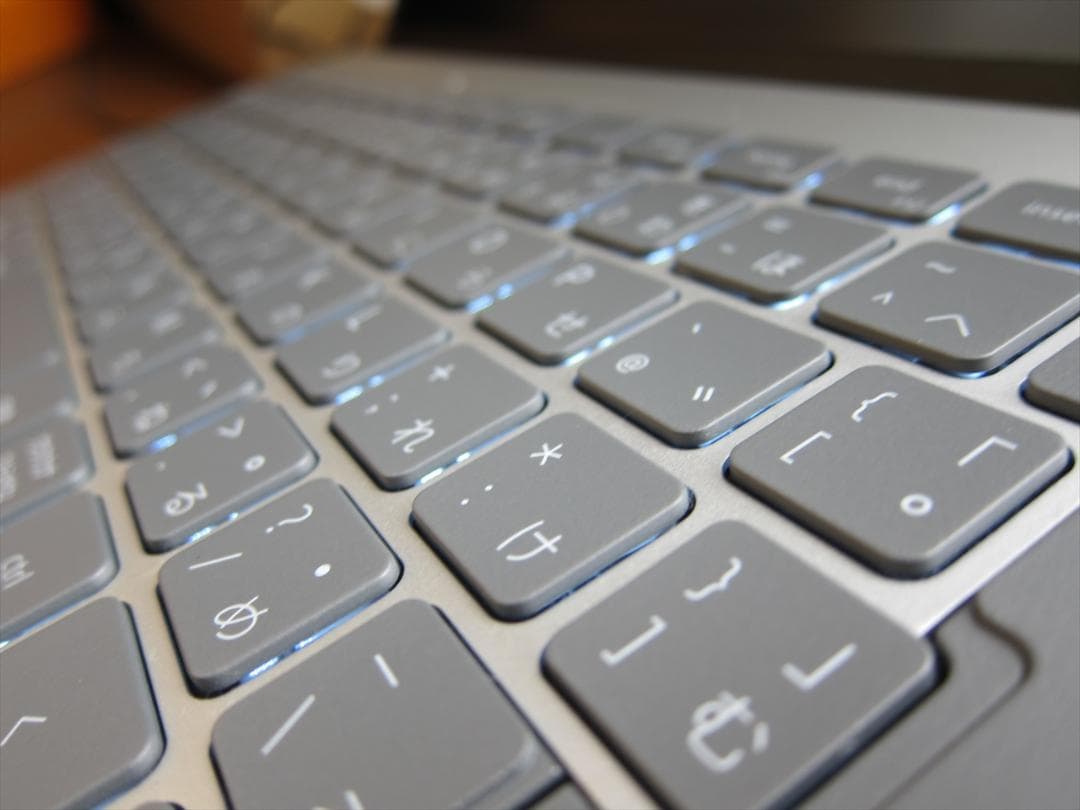 デルCore Ultra5 125H/16G/SSD512G/13型QHD+液晶