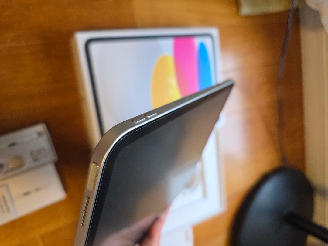 Apple iPad 第11世代 A16 128GB （フイルム、ケース込み）