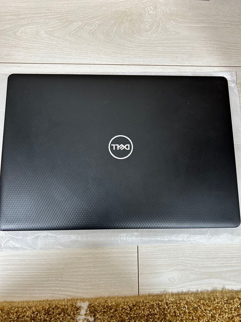 DELL Inspiron 15 3000 ノートパソコン