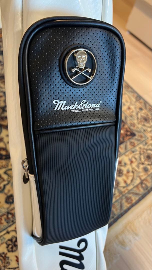 マーク＆ロナハーフキャディバッグ ホワイト/ブラック　新品未使用