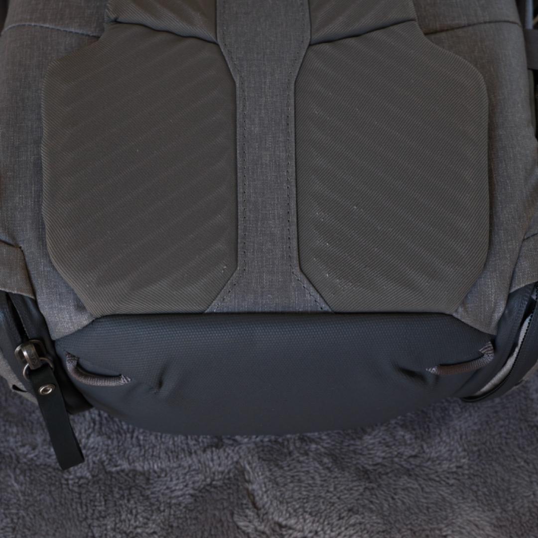 ピークデザイン　エブリデイ バックパック ジップ 15L　アッシュ
