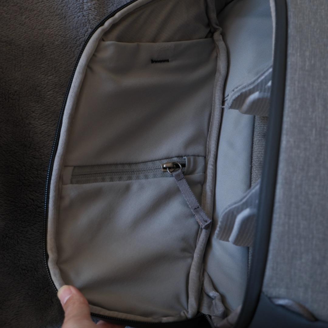 ピークデザイン　エブリデイ バックパック ジップ 15L　アッシュ