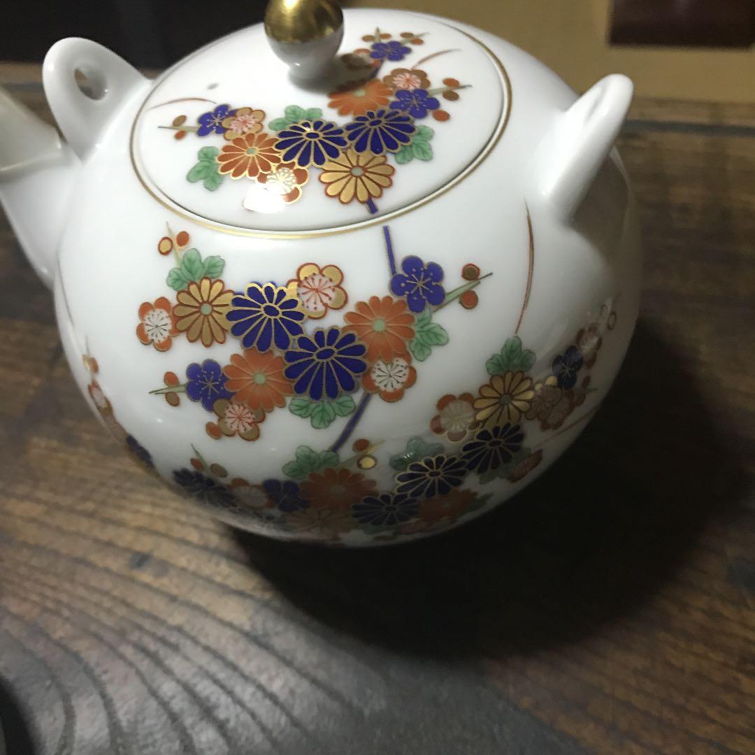 香蘭社　菊と梅模様　茶器揃い　共箱あり