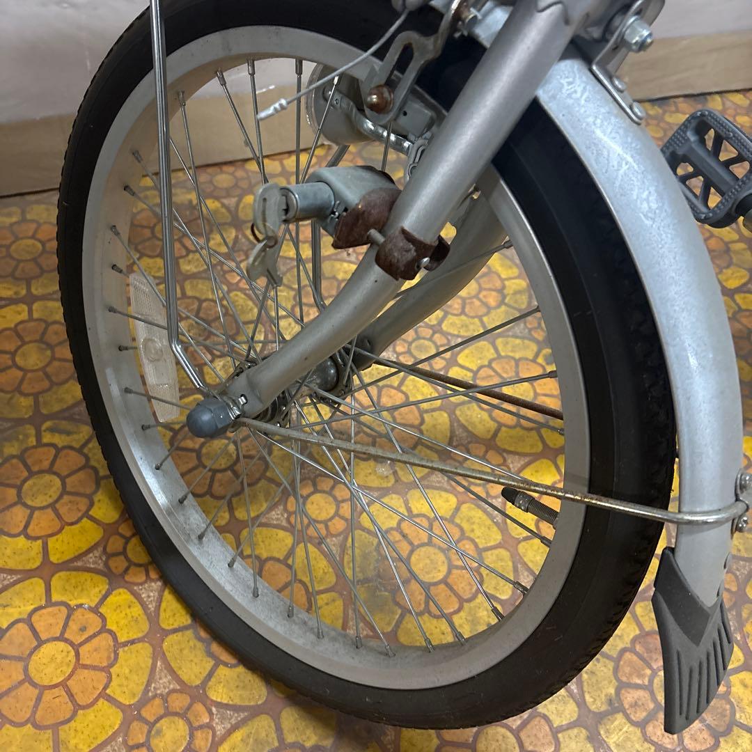 シルバー三輪車 前面バスケット付き　愛知県引き取り限定