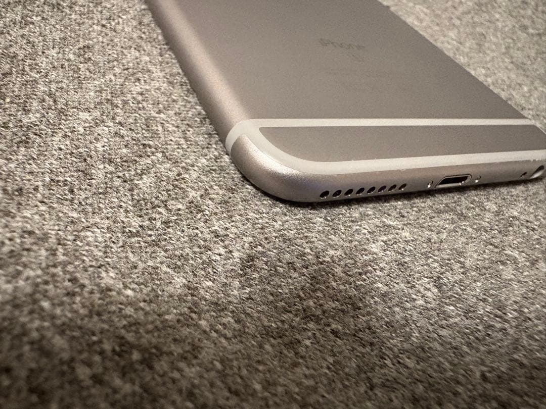 iphone 6s plus 64gb シルバー 美品