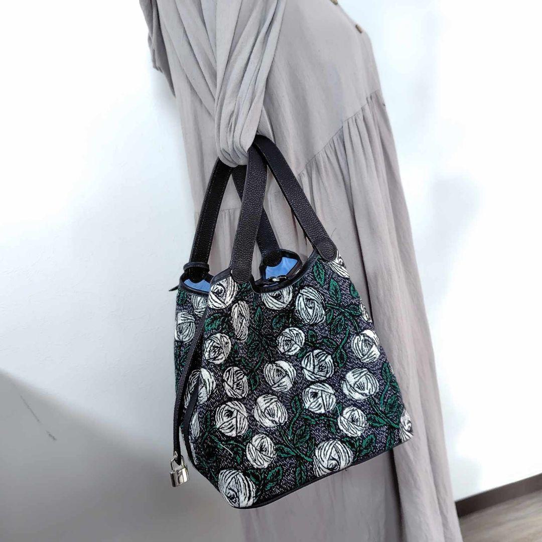 【専用】ミナペルホネン/2025rosyロージィーネイビー/がま口リュック