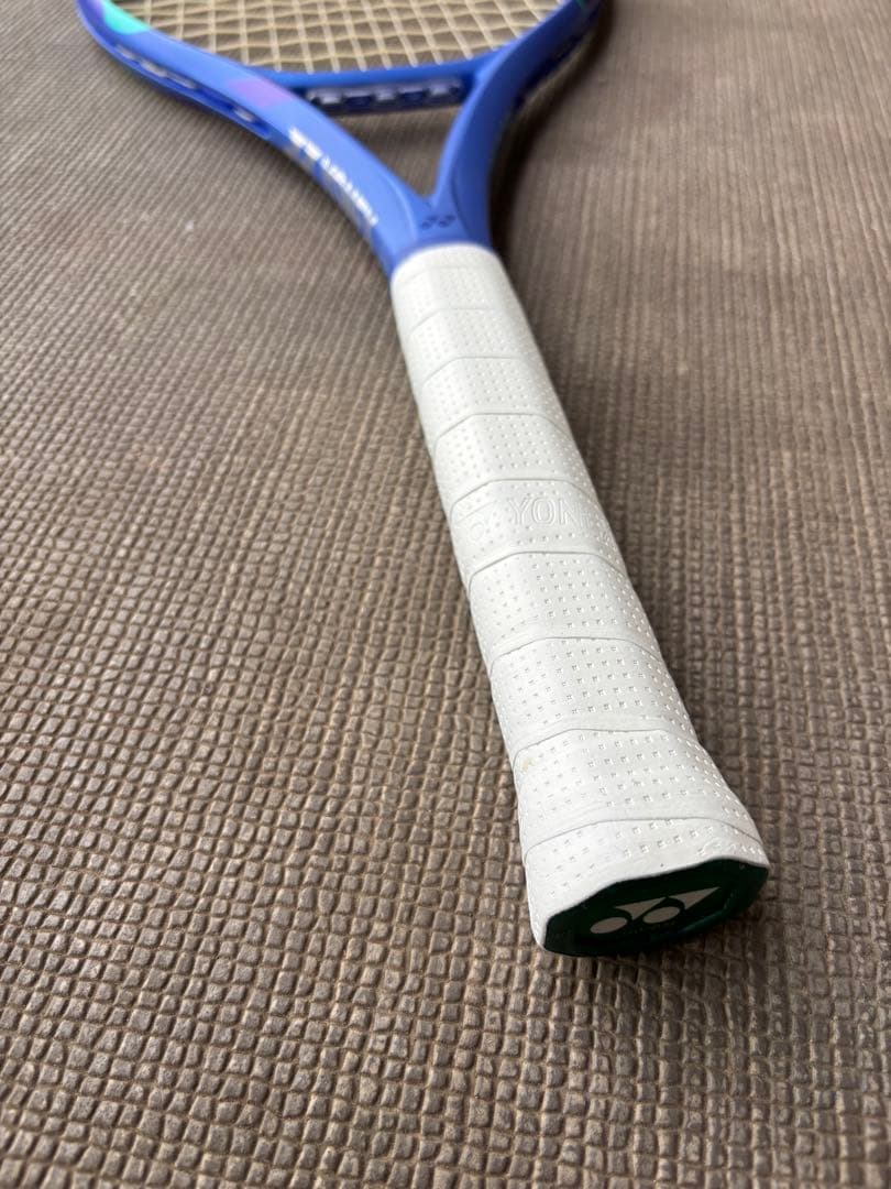 ラケット(軟式用) EZONE100 G 2 2025