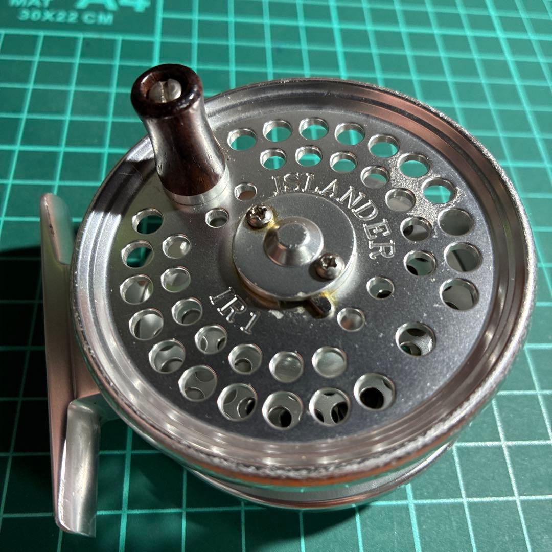アイランダー　IR1 フライリール　カナダ製　小型