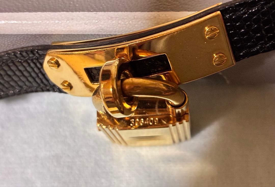 HERMES エルメス　ケリーウォッチ　ブラックレザー