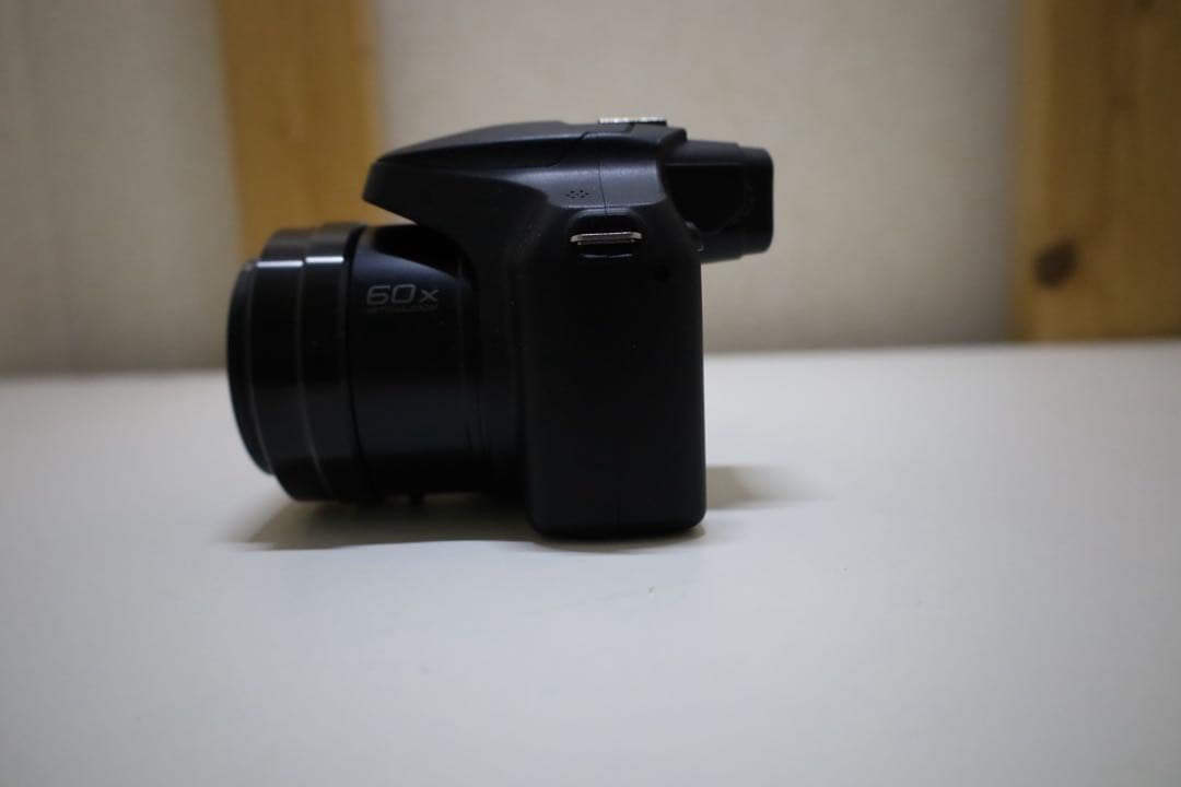 パナソニック『LUMIX FZ85D』DC-FZ85D コンパクトデジタルカメラ