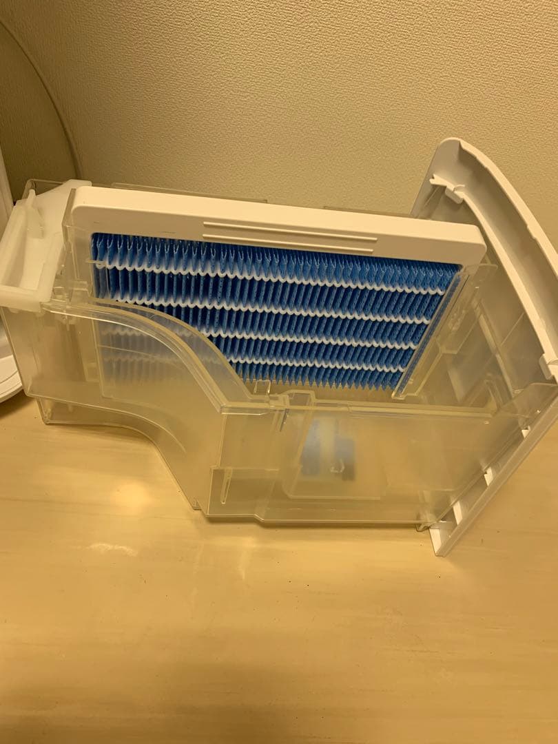 SHARP 除湿機 兼 加湿空気清浄機　プラズマクラスター KI-PD50-W