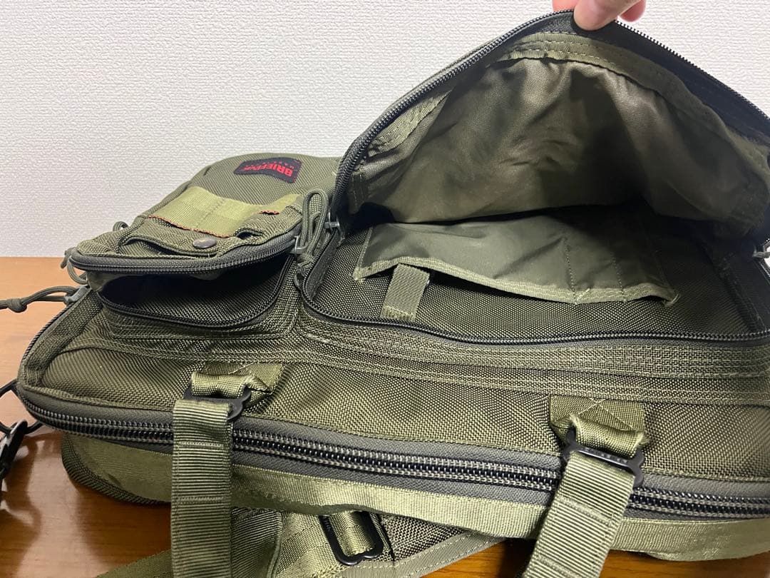 y*7様 briefing A4liner カーキ