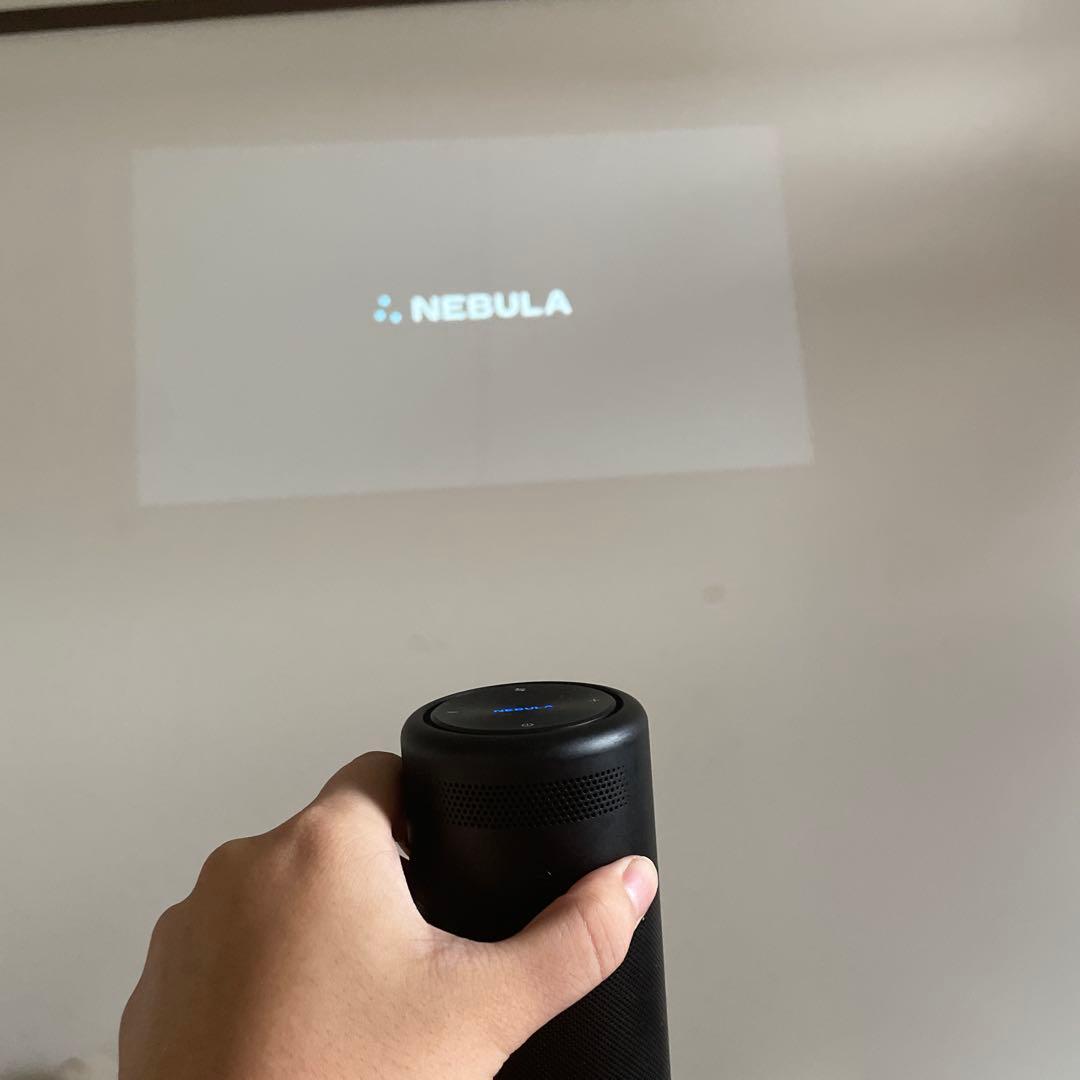 NEBULA プロジェクター 本体 USBケーブル付きとスタンド