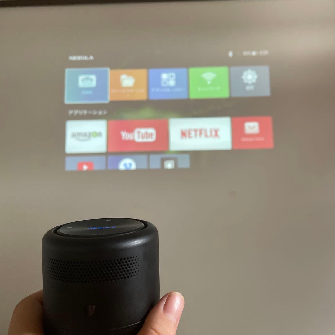 NEBULA プロジェクター 本体 USBケーブル付きとスタンド