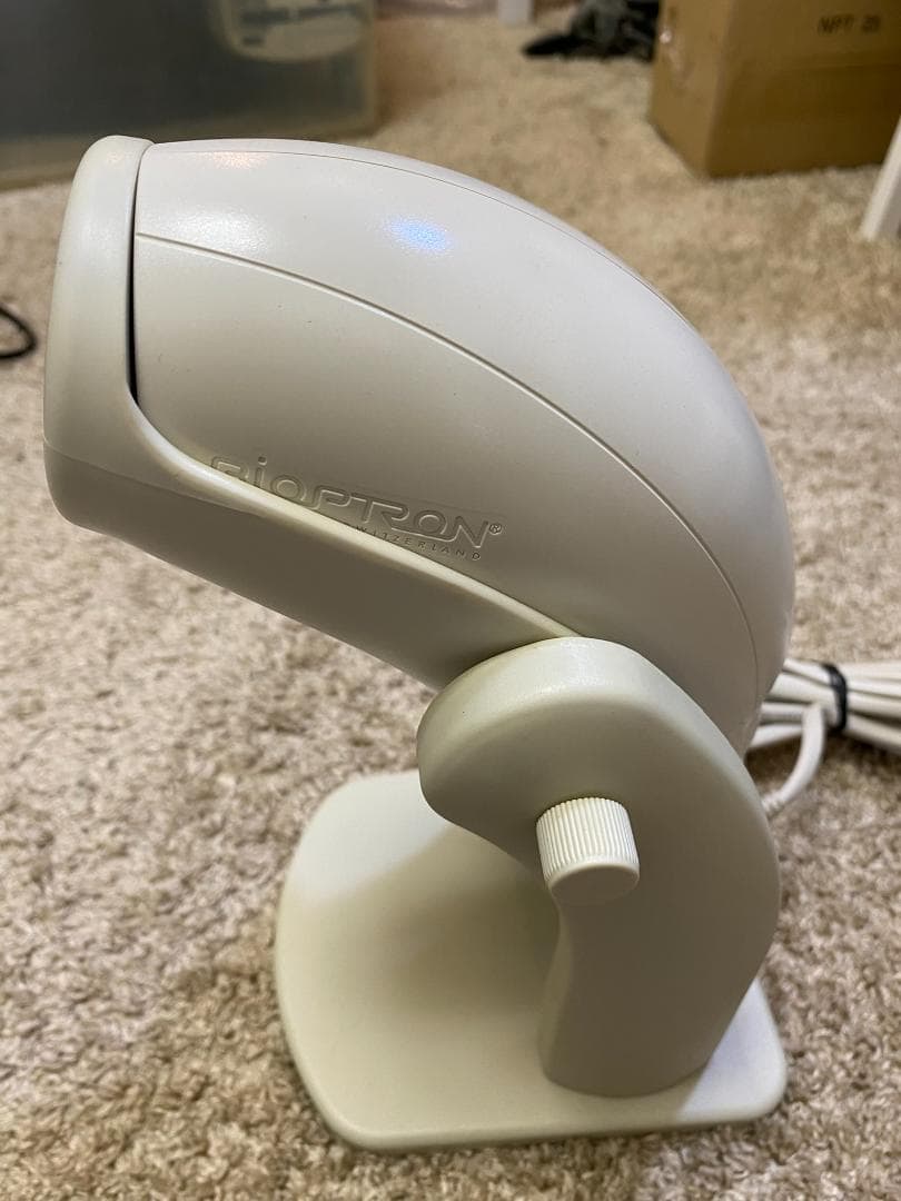 明子。バイオプトロン コンパクト 美顔器 台付き