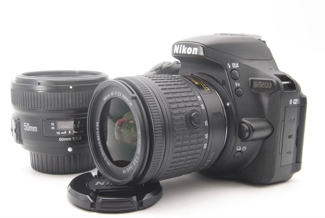 Nikon D5600 ダブルレンズ　単焦点　ポートレート　Wi-Fi搭載　美品