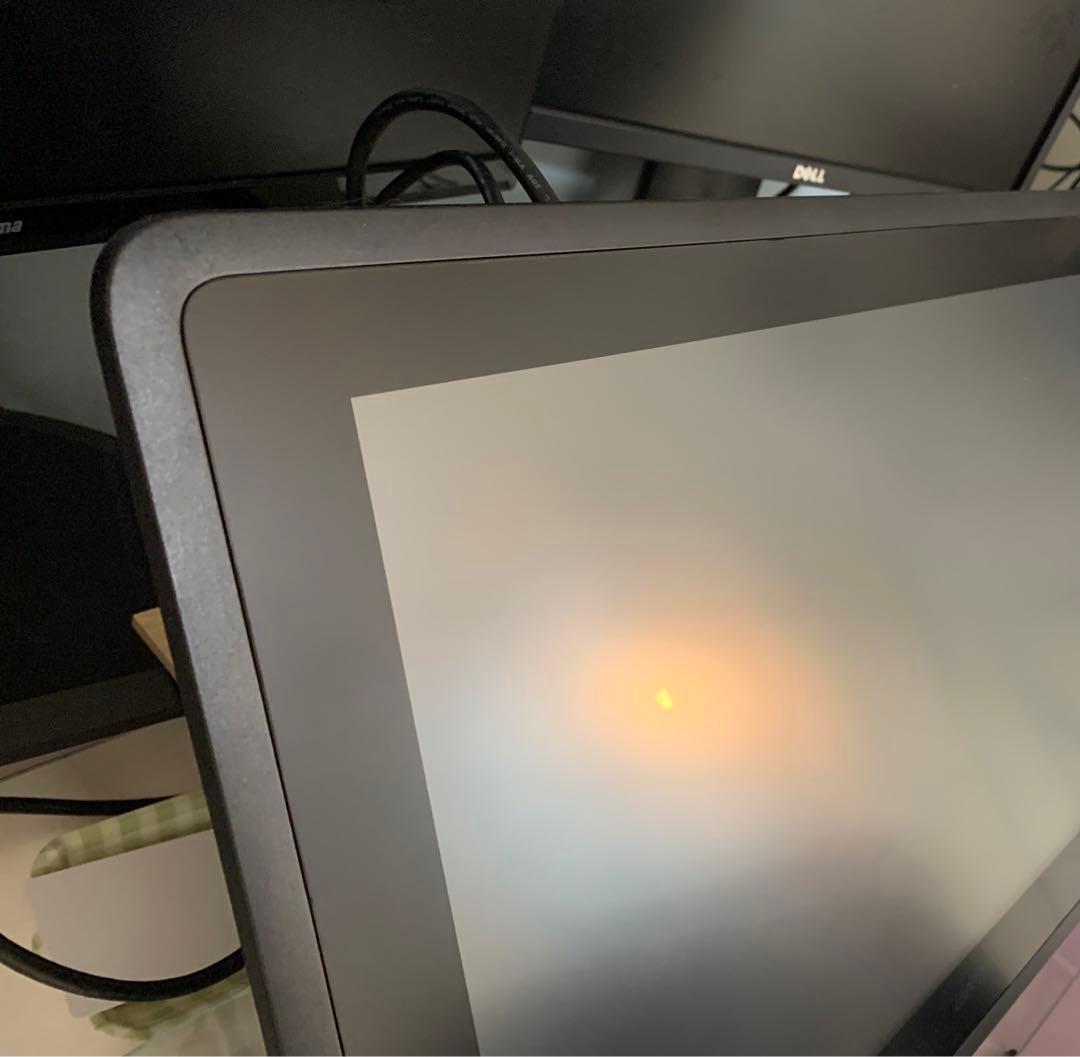 Wacom Cintiq 22 液晶ペンタブレット 本体＆付属品