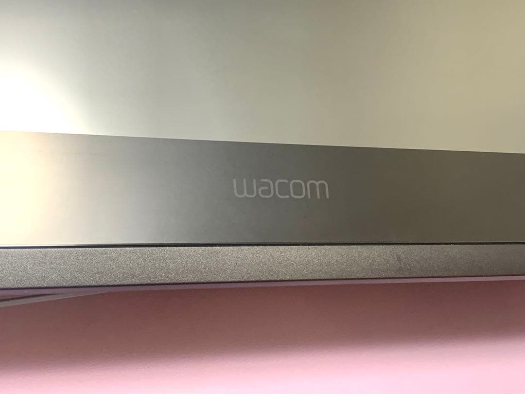 Wacom Cintiq 22 液晶ペンタブレット 本体＆付属品