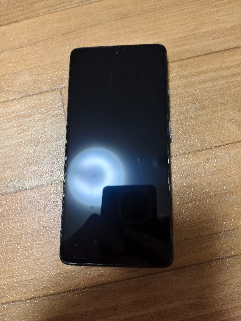 Xiaomi 11T 背面割れ