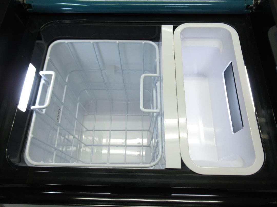 makita マキタ 充電式保冷温庫 29L CW004G 2023年製 動作品