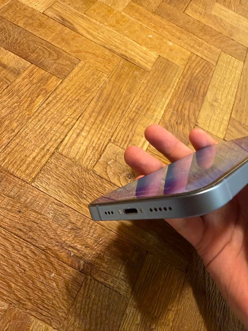 美品　iPhone14 128GB ブルー　SIMフリー　バッテリー残量84%