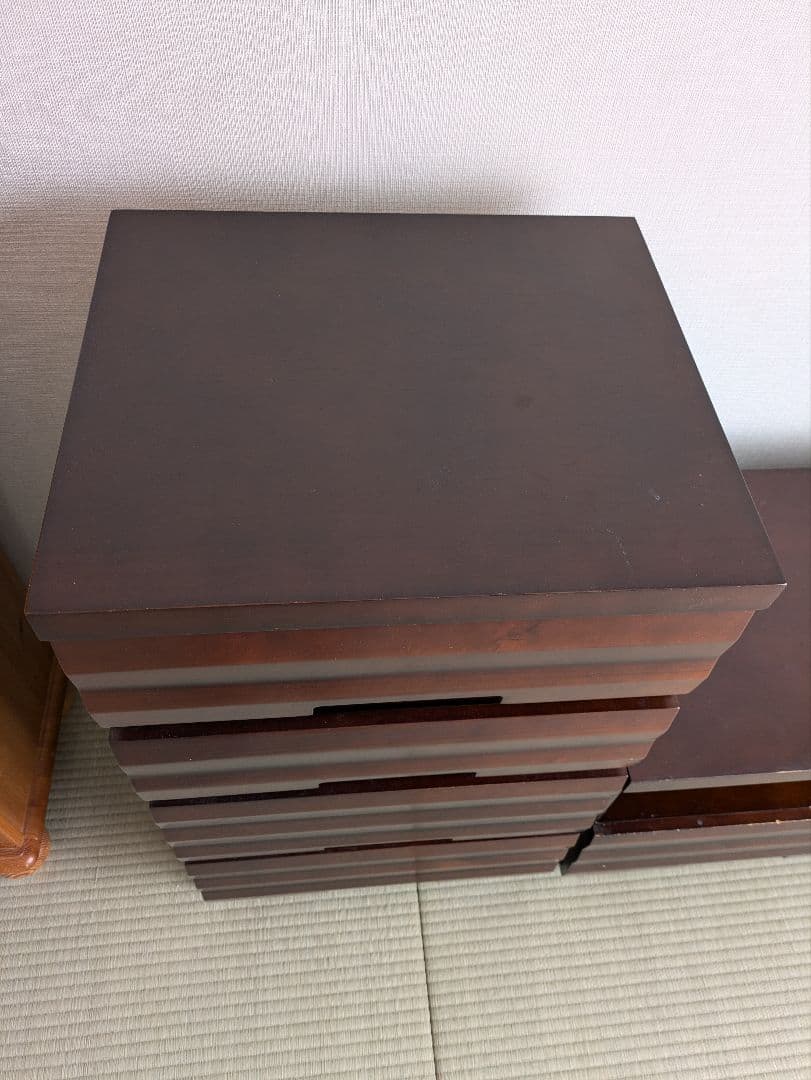 【しろぴー】木製チェスト、ファンデ、ファー付きポンチョ　3点おまとめ