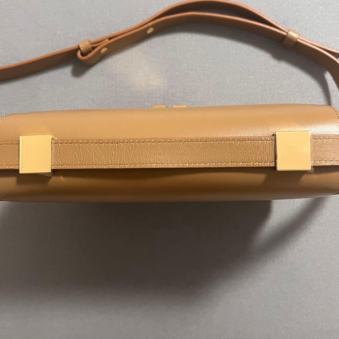 【未使用に近い】DEMELLIERデメリエーThe Vancouver バッグ