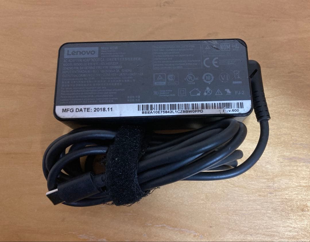 ThinkPad X1 Carbon Gen10/メモリ16GB/office付