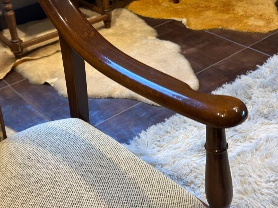 ①　リメイク品　尾州生地　ホワイト座面　カリモク　コロニアル　アームソファ　NI