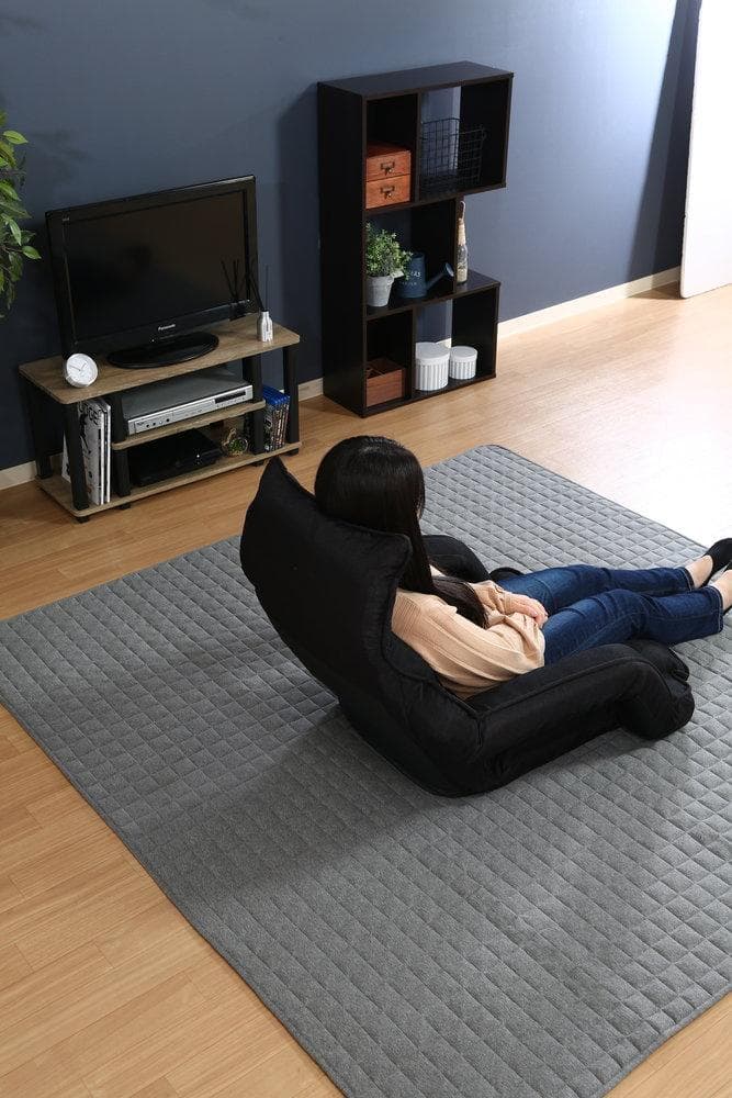 《新品・送料無料》リクライニング座椅子　モコ　ＢＫ