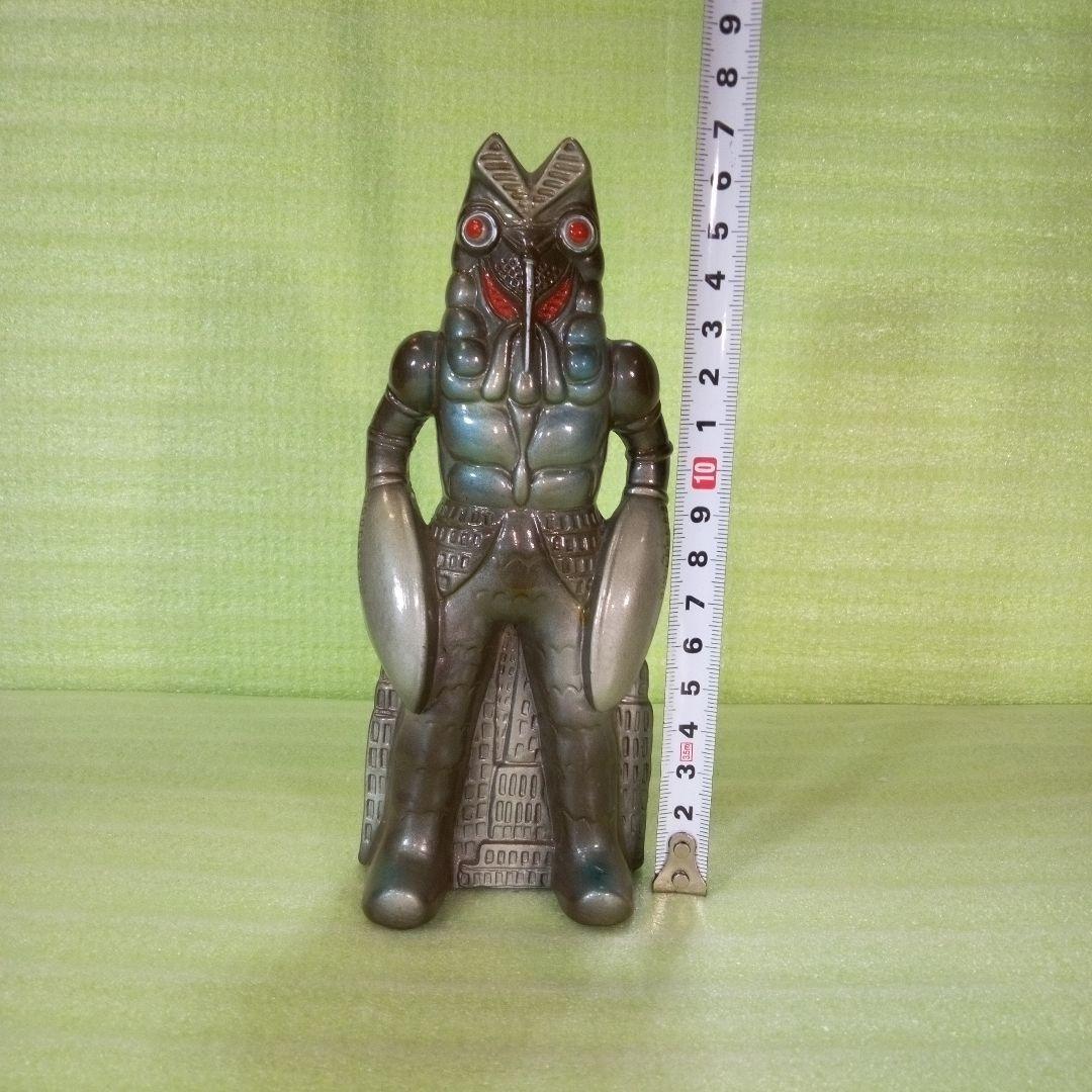 バルタン星人　貯金箱　NICHION　円谷プロ　インテリア　フィギュア　置物