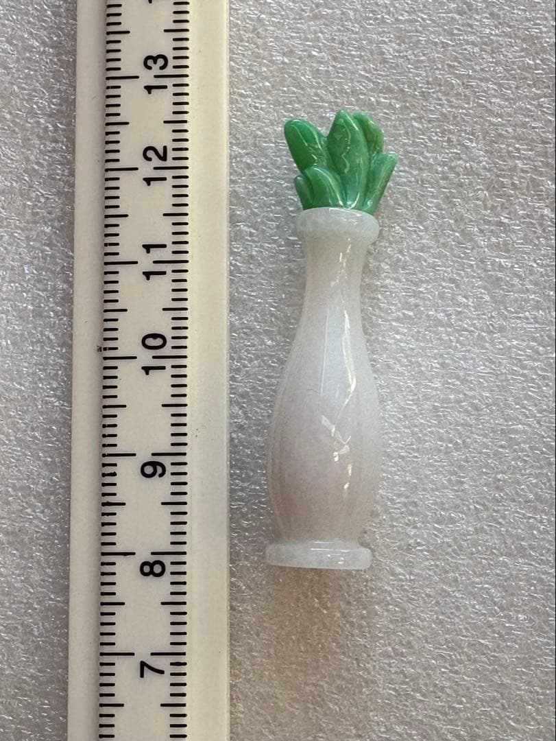 天然翡翠保証　鑑別付き