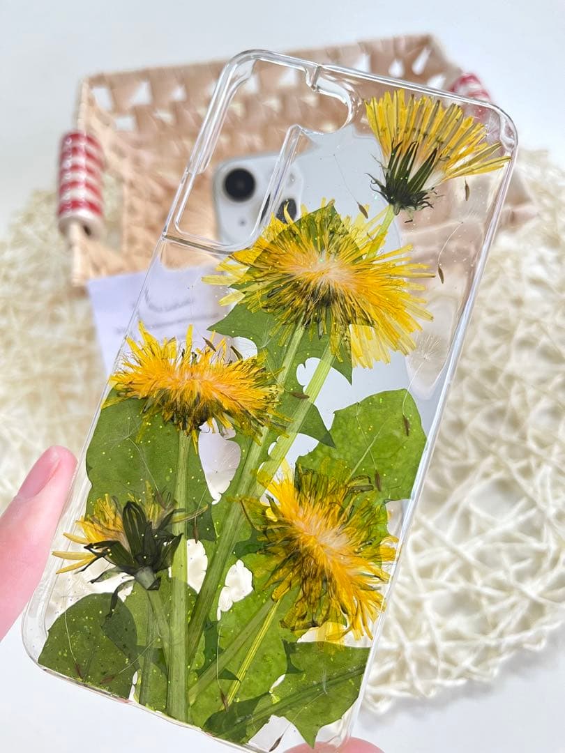 フルオーダーメイドのハンドメイド押し花スマホケース　全機種対応