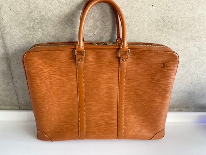 LOUIS VUITTON ルイヴィトン エピ ビジネスバッグ