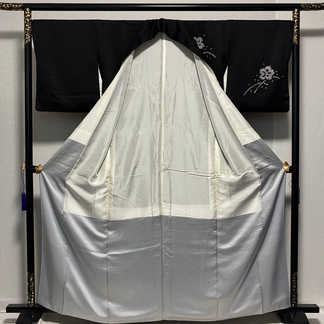 D142 訪問着　絞り　桜刺繍　枝垂れ桜　黒地　正絹　着物　袷　美品