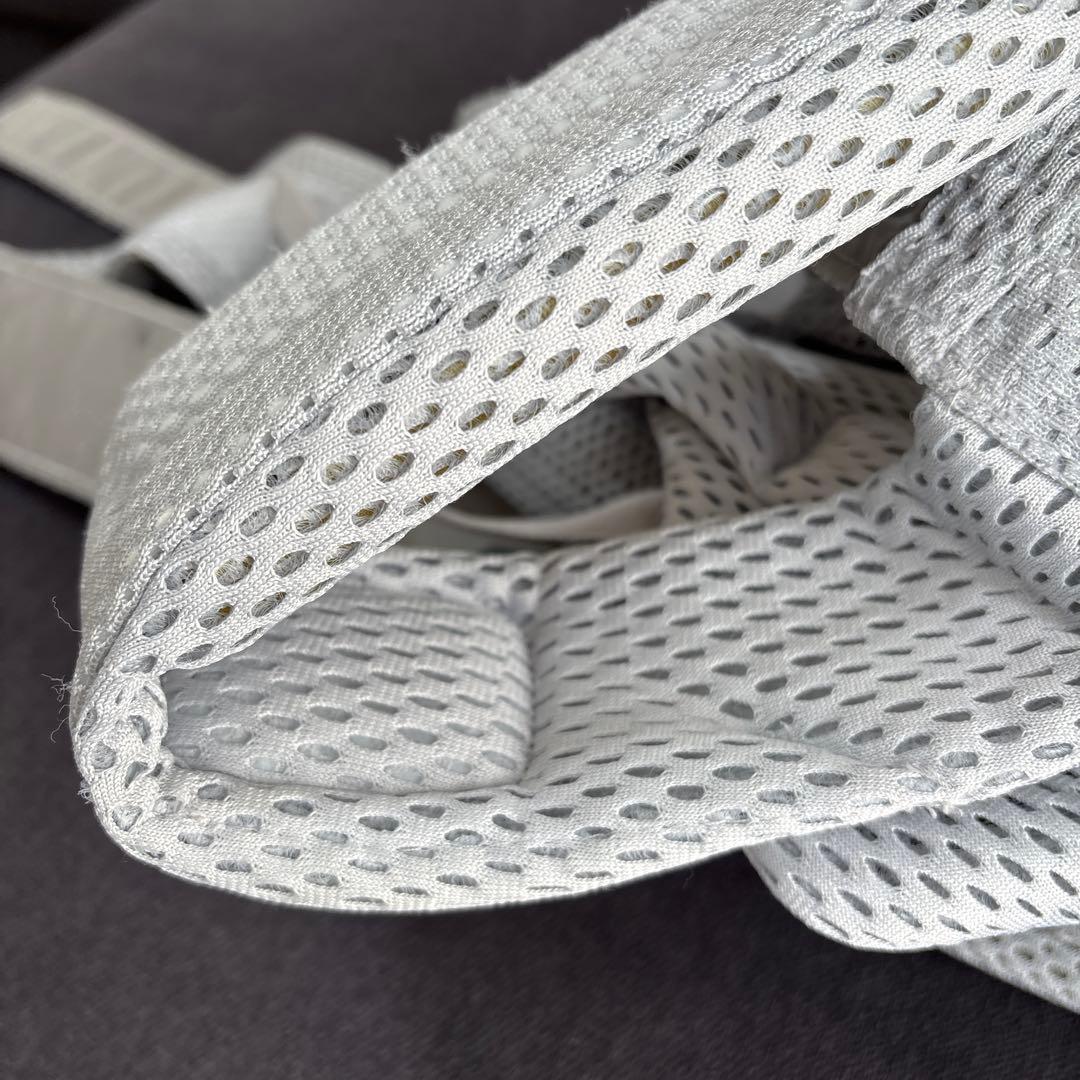 【美品】ベビービョルン　抱っこ紐ハーモニー