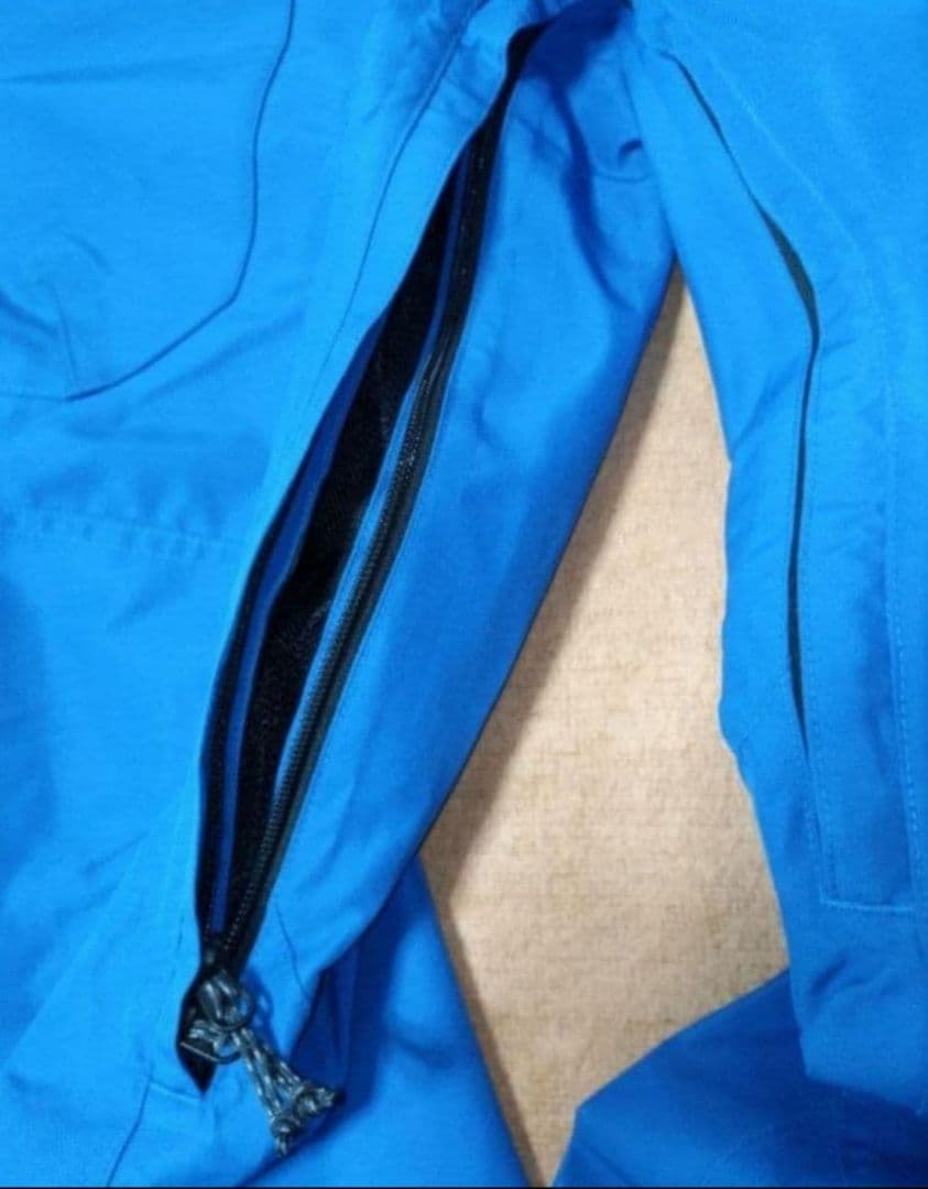 未使用保管品 BURTON バートン GORE-TEX リザーブ ビブパンツ