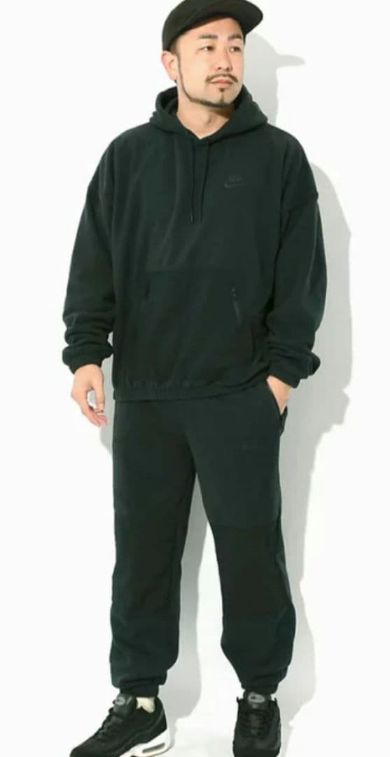 早いもの勝ち！ナイキ プルオーバー フリースパーカー 新品正規品 サイズＭ