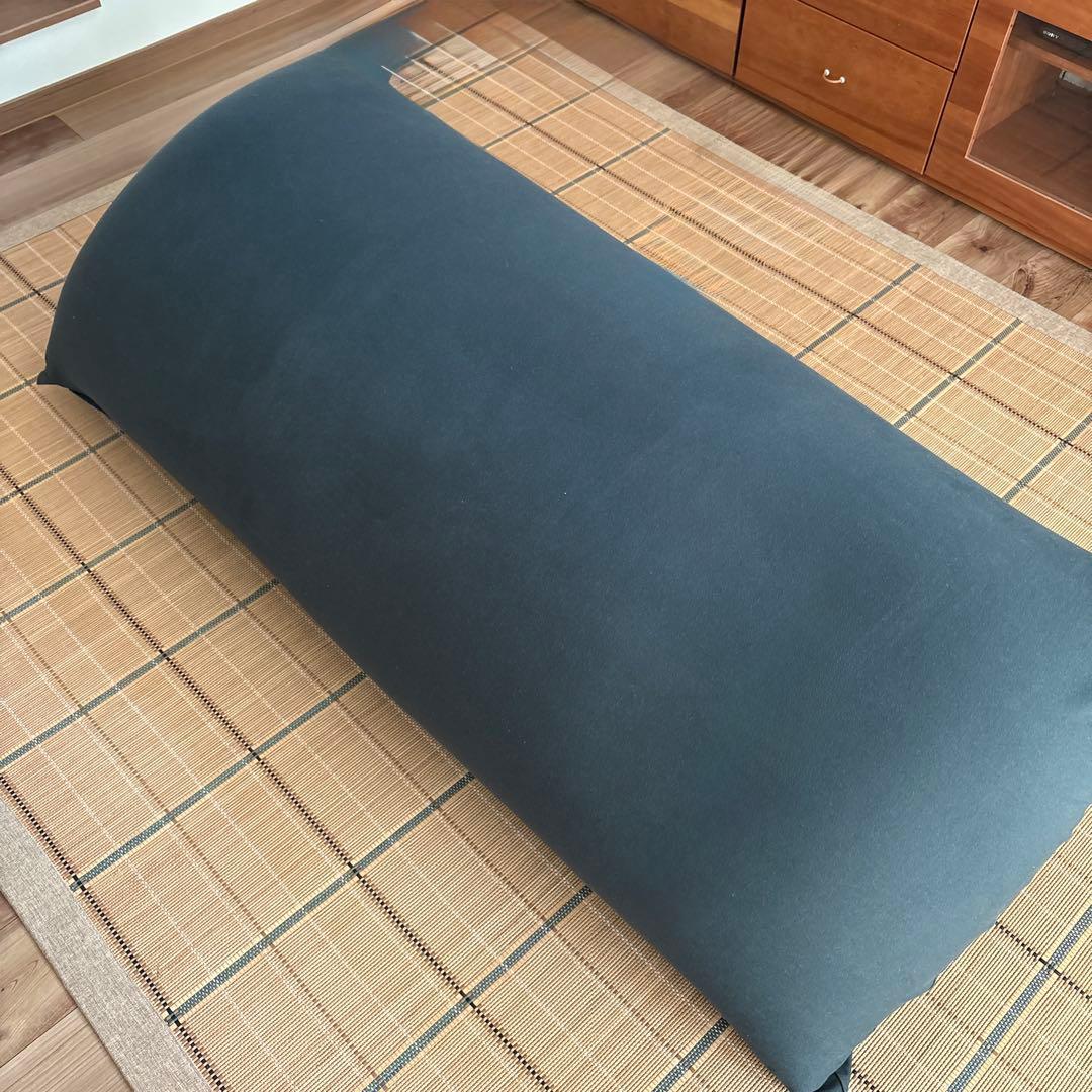 yogibo ダークグレー ロングクッション