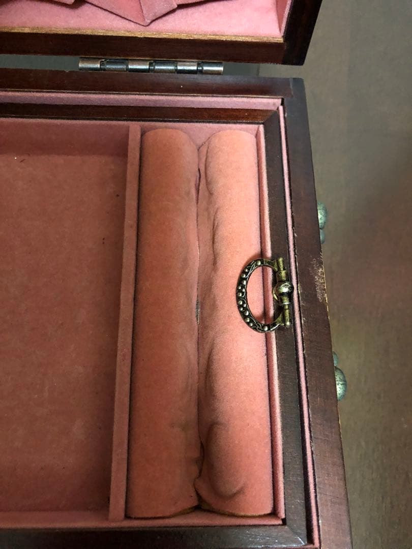 イギリス　アンティーク　ジュエリーボックス　小物入れ　ヴィンテージ　ベルベット