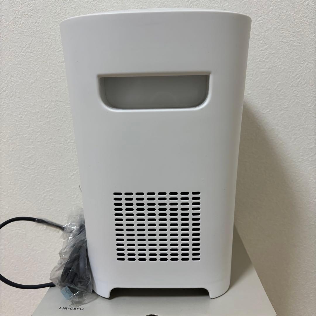 【未使用】シービージャパン mlte 電動ちりとり MR-05FC ホワイト