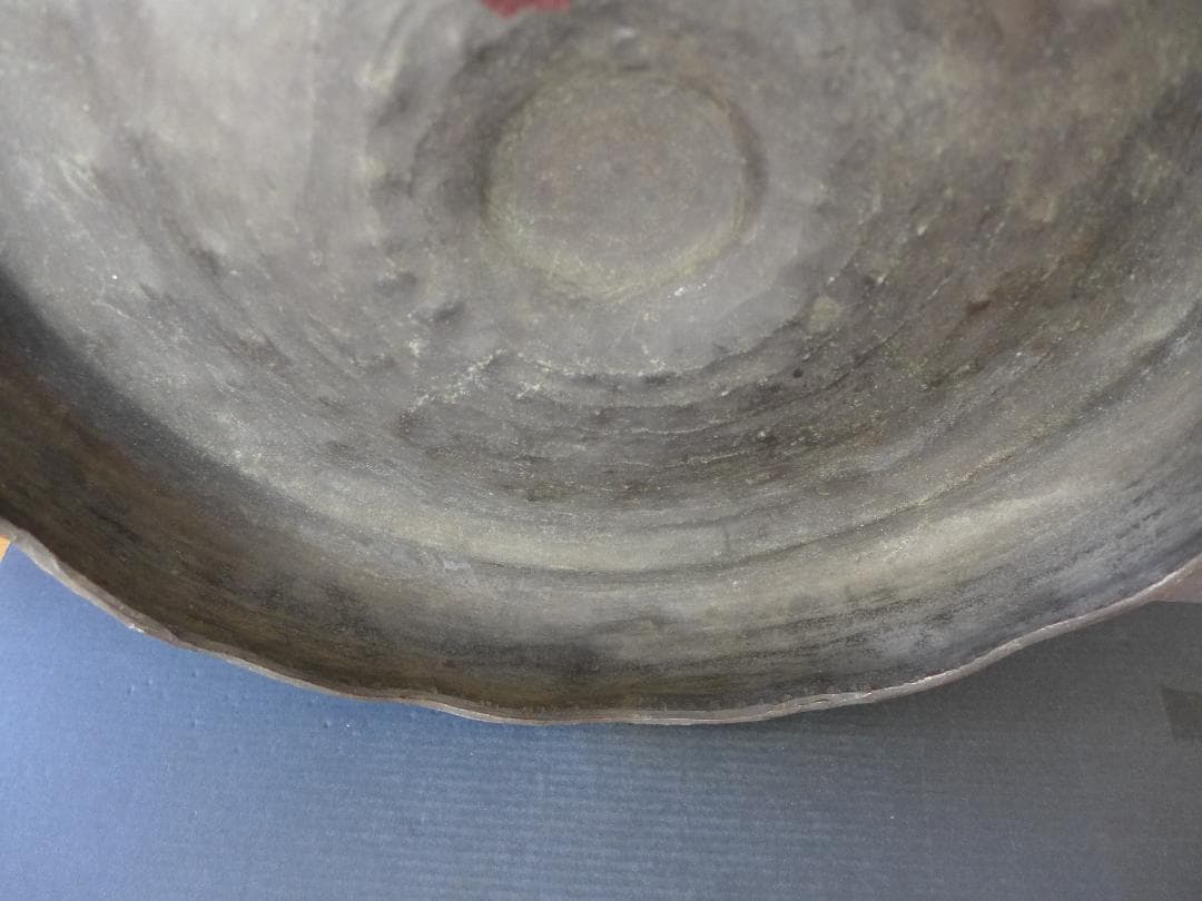 時代物　明治大正期頃？　大変古い銅鑼　度鑼 古銅　鍛金作り　桴付き 茶道　骨董