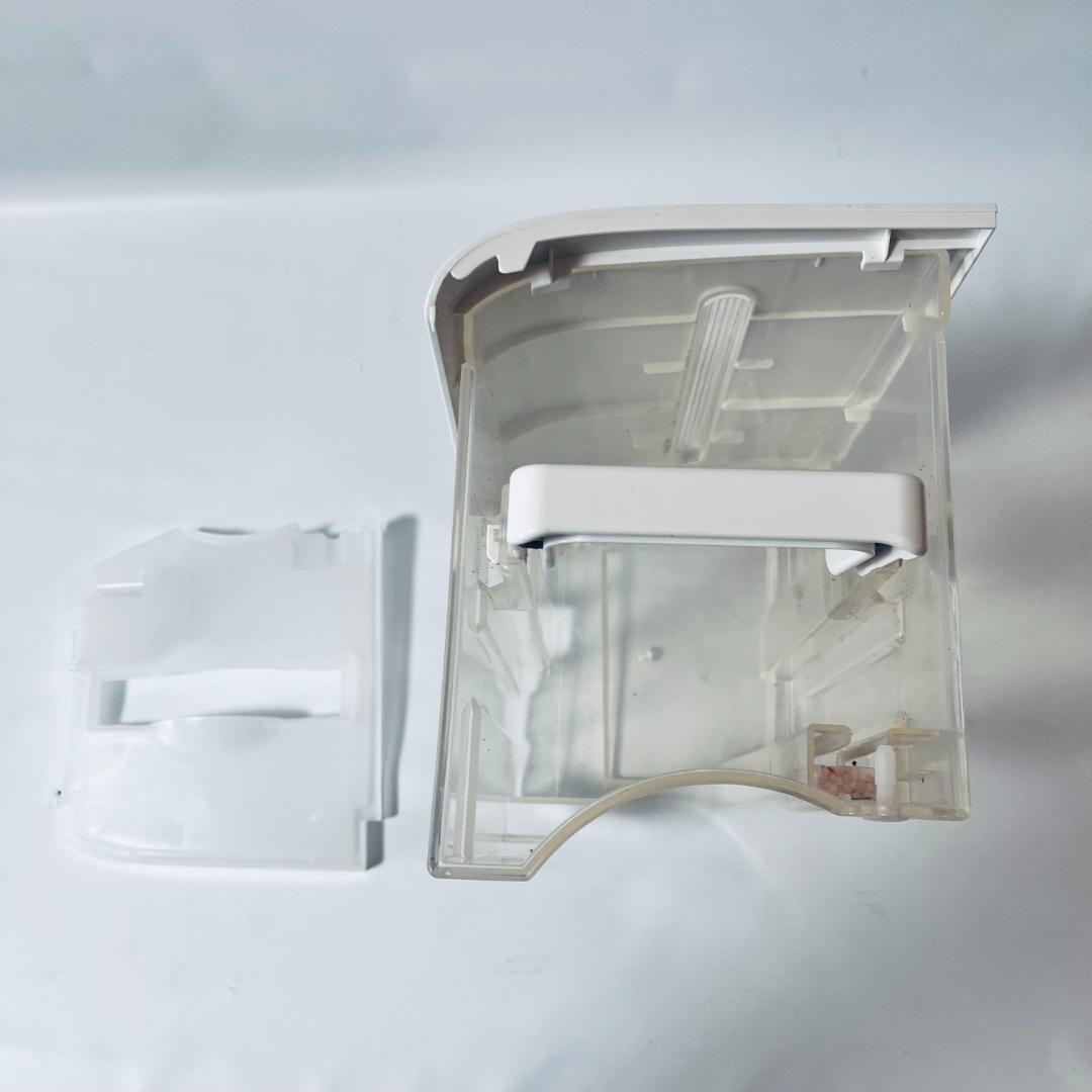 【美品】　SHARP シャープ CV-N71-W 衣類除湿機 ホワイト