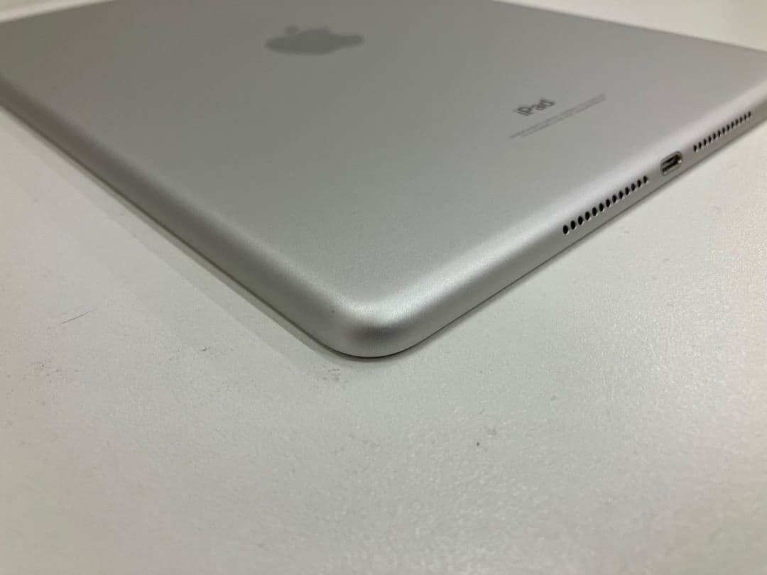 【iPad　第6世代】128GB　A1893